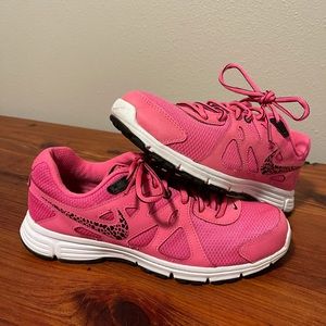 Nike Revolution 2 size 8.5